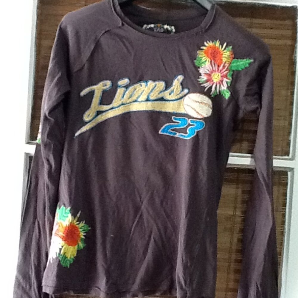 NWT Dark Gray Detailed Embroidered Long Sleeve Size M